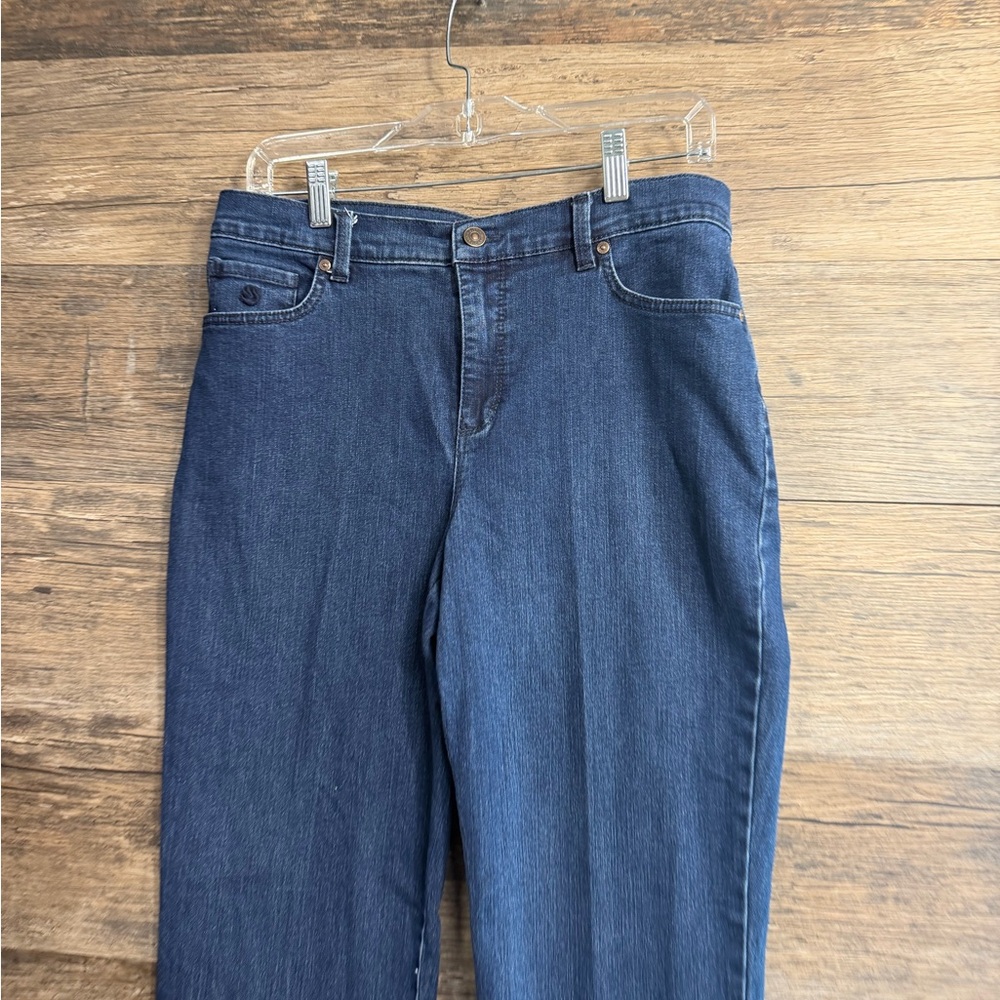 Gloria Vanderbilt Amanda Dark Blue Straight Leg Jeans - Picture 2 of 6
